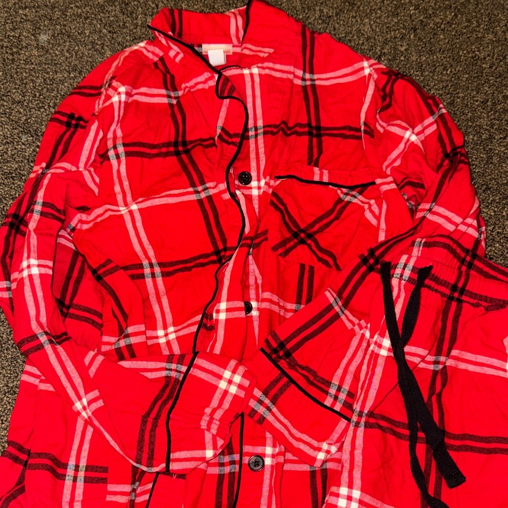 Wondershop Vibrant Red Plaid Pajama Set